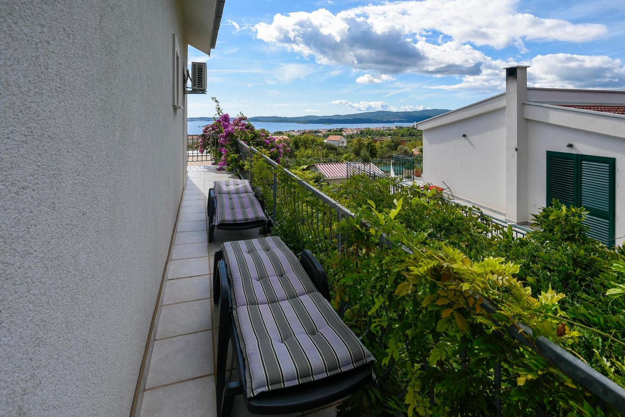 Apartments Villa Vida オレビック エクステリア 写真