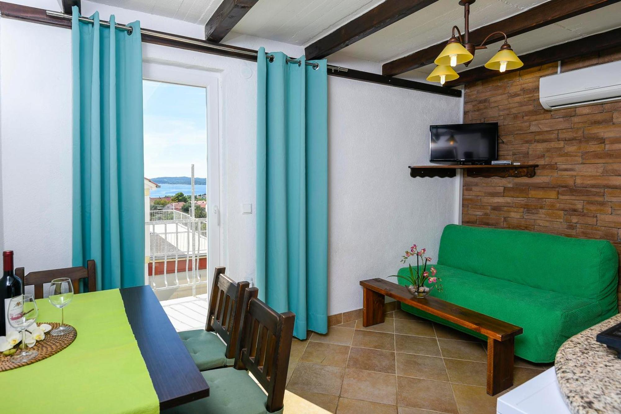 Apartments Villa Vida オレビック エクステリア 写真
