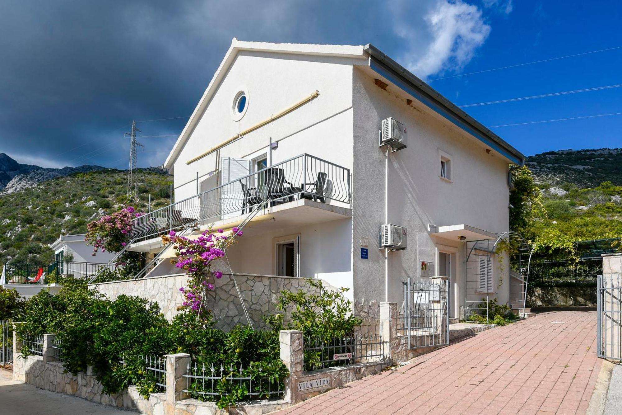 Apartments Villa Vida オレビック エクステリア 写真