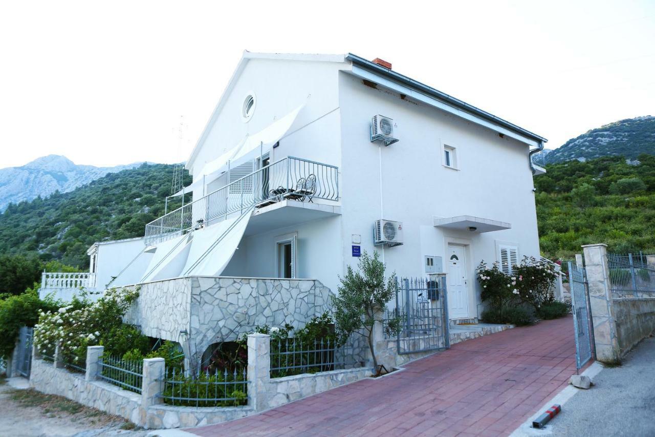 Apartments Villa Vida オレビック エクステリア 写真